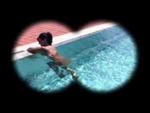 Sari Sander Porno Video: Unfassbar! Verrückter Fan spannt im Freibad und folgt mir nach Hause!